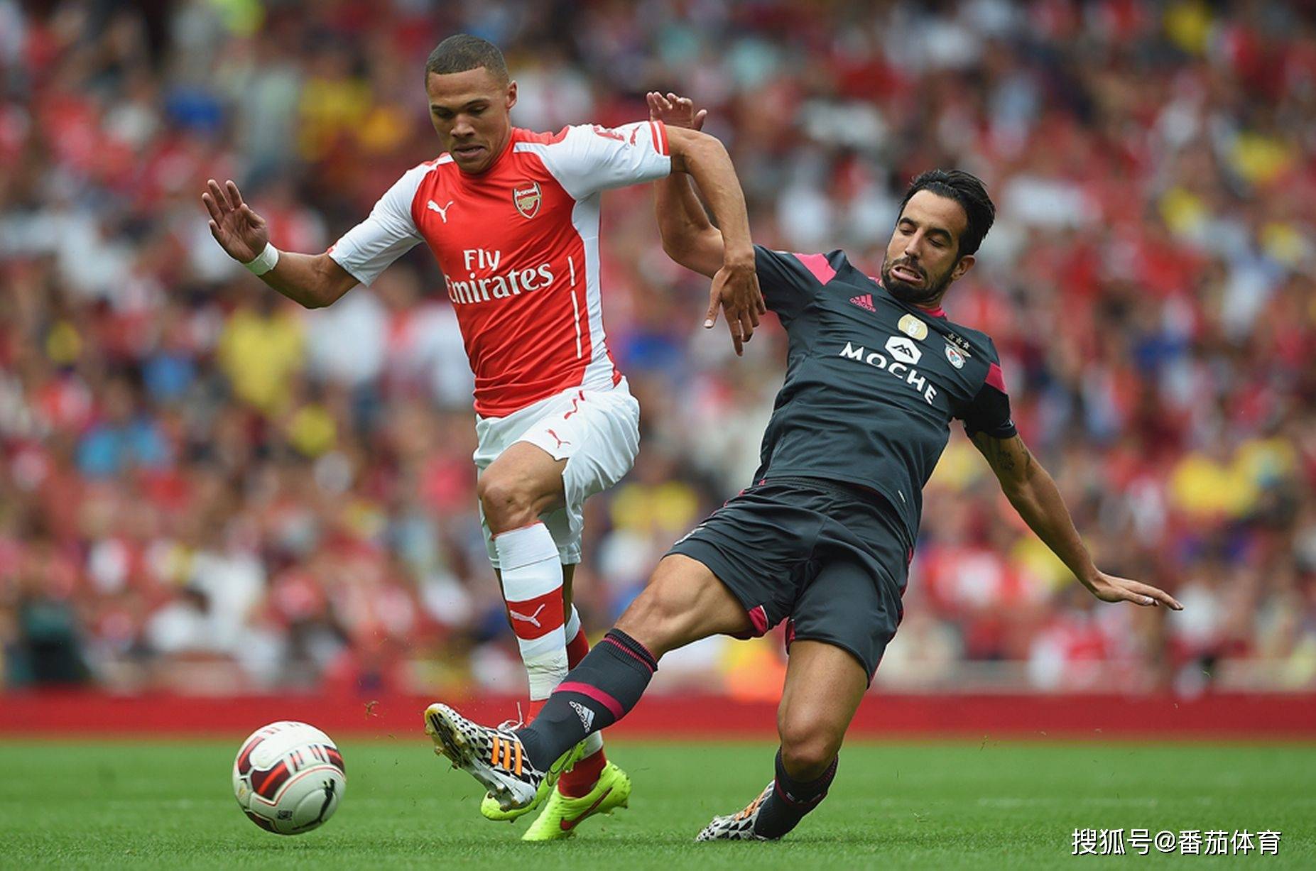 阿森纳轻取本菲卡，贝尔补时绝平欧冠